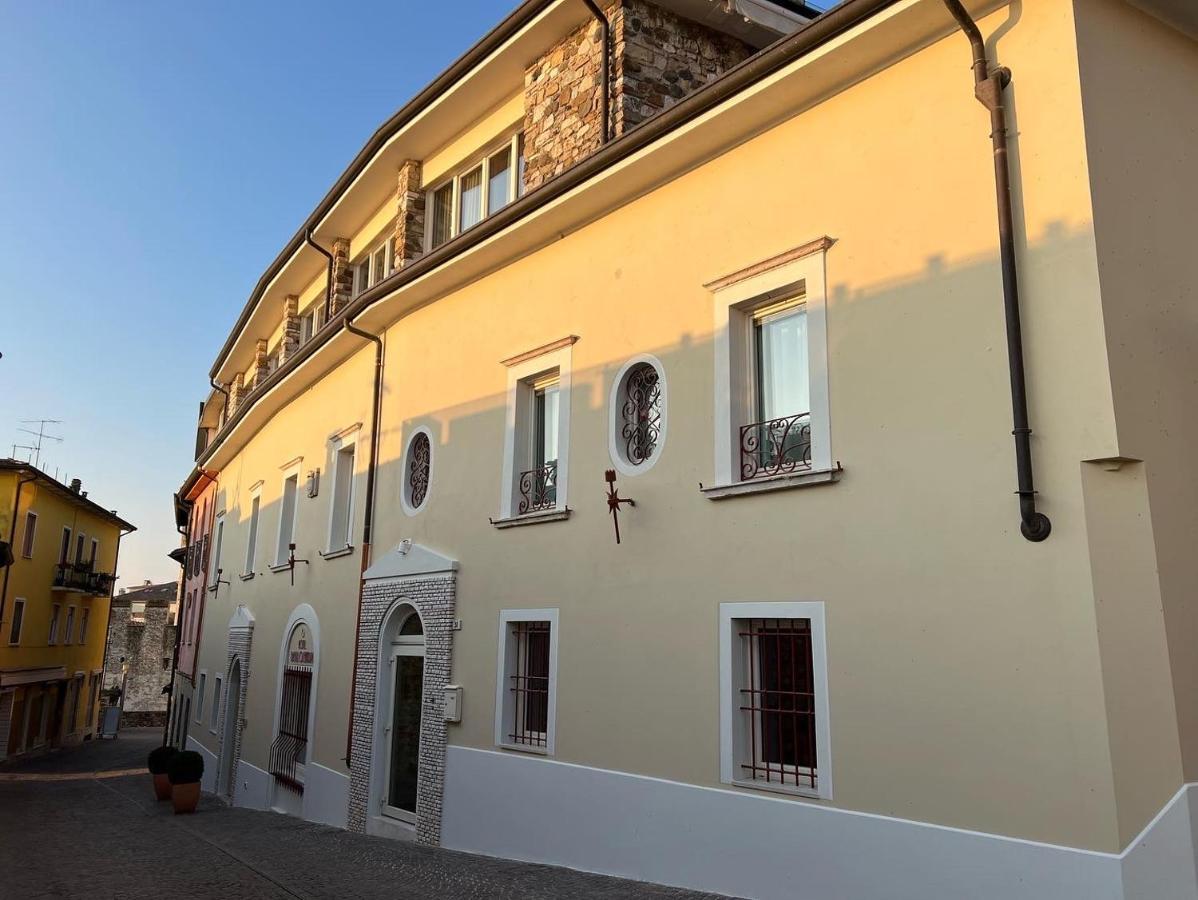 Hotel Degli Oleandri Сирмионе Экстерьер фото